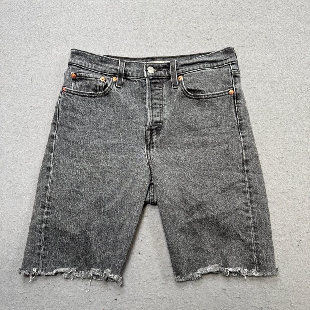 Levi's Shorts Women's 26 Gray Charcoal Wash Denim Wedgie Big E High Rise Cut Off